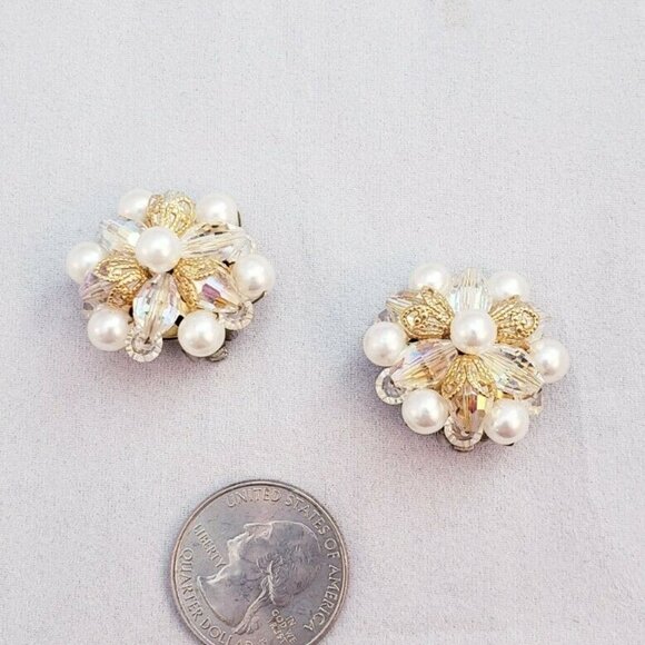 Crystal Faux Pearl Cluster Filigree Clip On Round Shape Vintage Earrings - Picture 3 of 3
